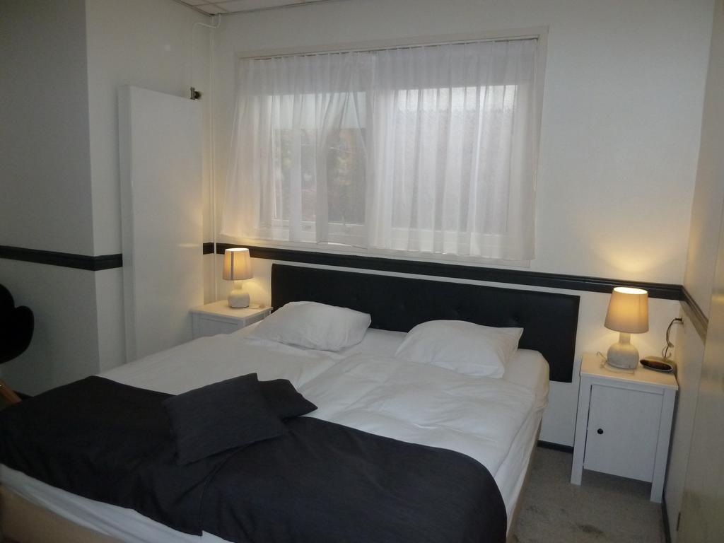 Hotel Centraal Harlingen Esterno foto